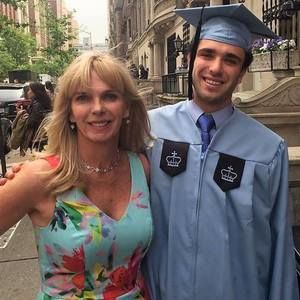 Meet your Posher, Pam